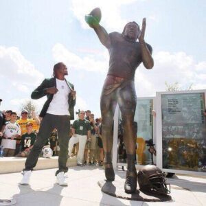 Robert Griffin III Baylor Football Statue Portrait Bronze Sculpture